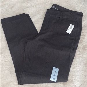 Old Navy Pixie Mid-Rise Pant